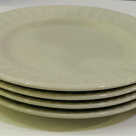 Gibson Cream Dinner Plates - Picture 5 of 6